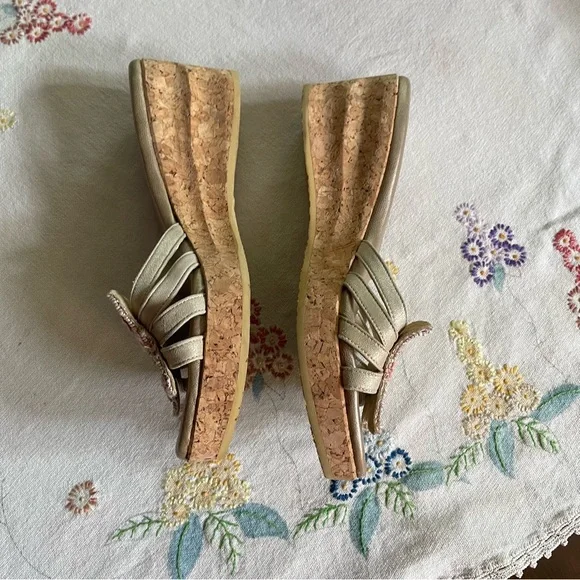 Salpy Handmade Leather w/ Cork Wedge Sandal. Beaded Detaing. Size 9 - Picture 7 of 15